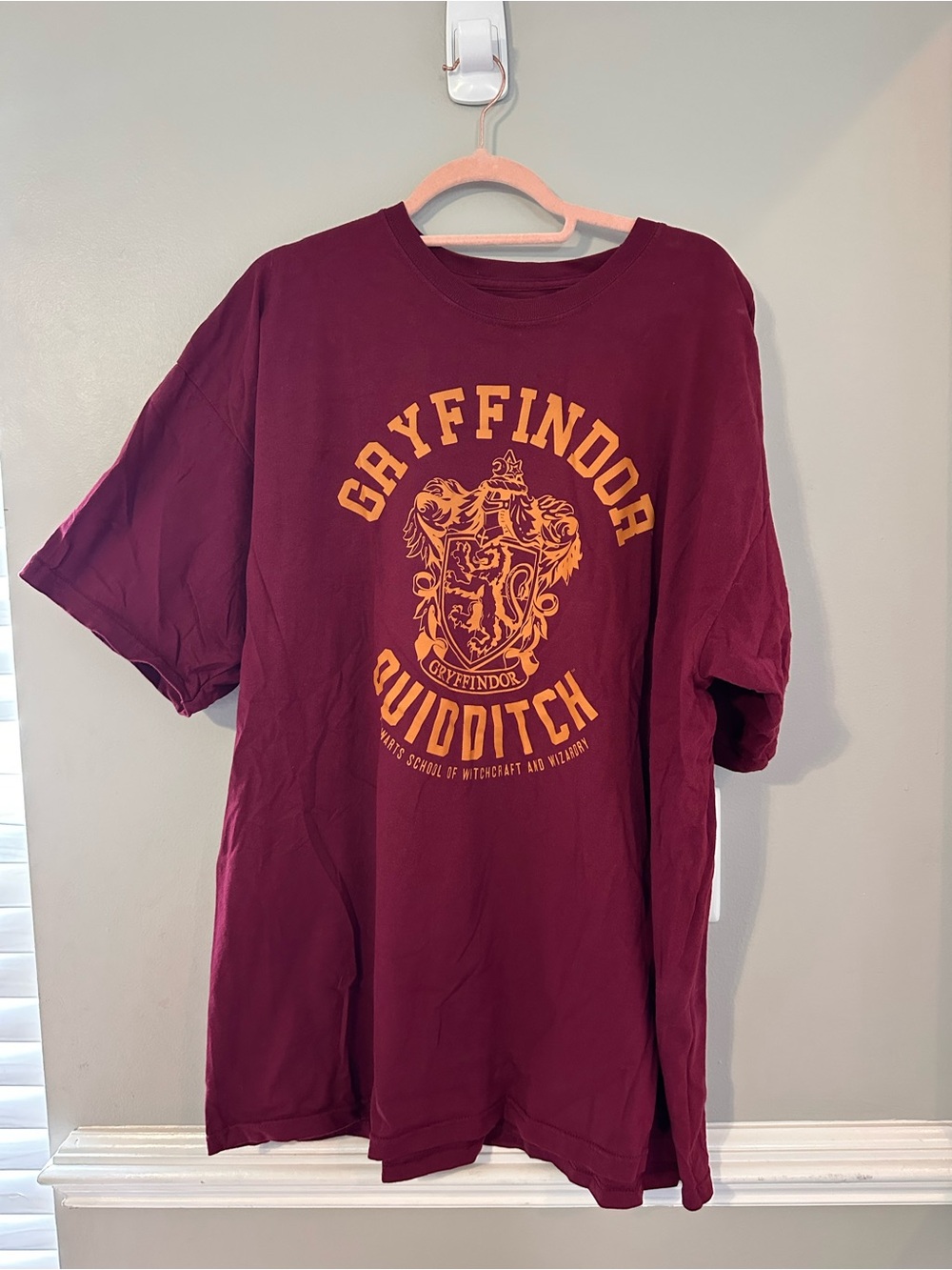 Wizarding World of Harry Potter, Gryffindor, Quidditch T-shirt size XXL
